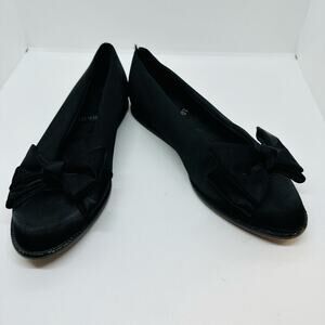 Easy Spirit Women's Black Canvas Low Top Rounded Toe Flats Shoes Size 6